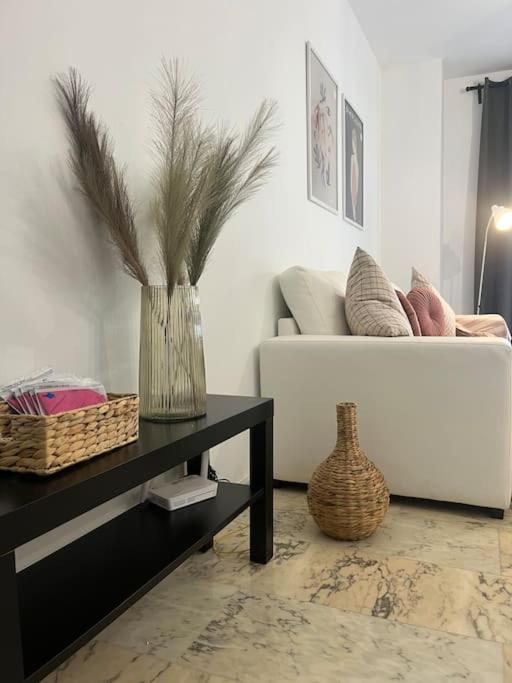 Love Rent4 Malaga Lyli توريمولينوس المظهر الخارجي الصورة