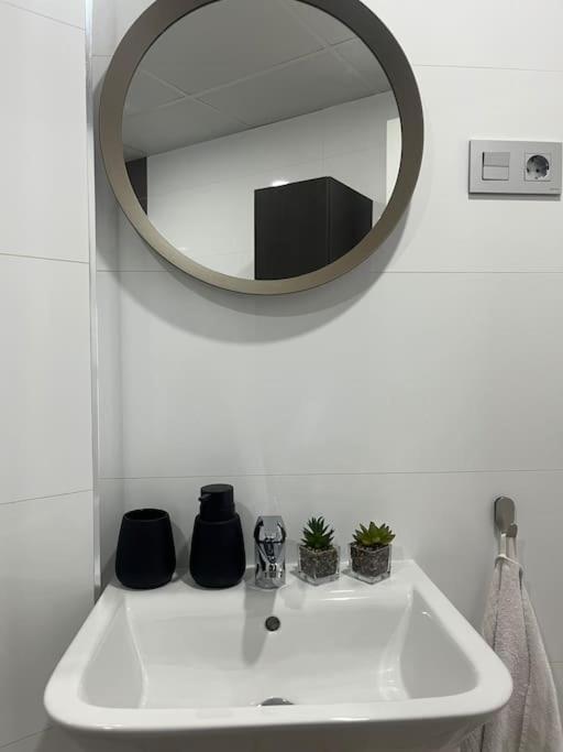 Love Rent4 Malaga Lyli توريمولينوس المظهر الخارجي الصورة